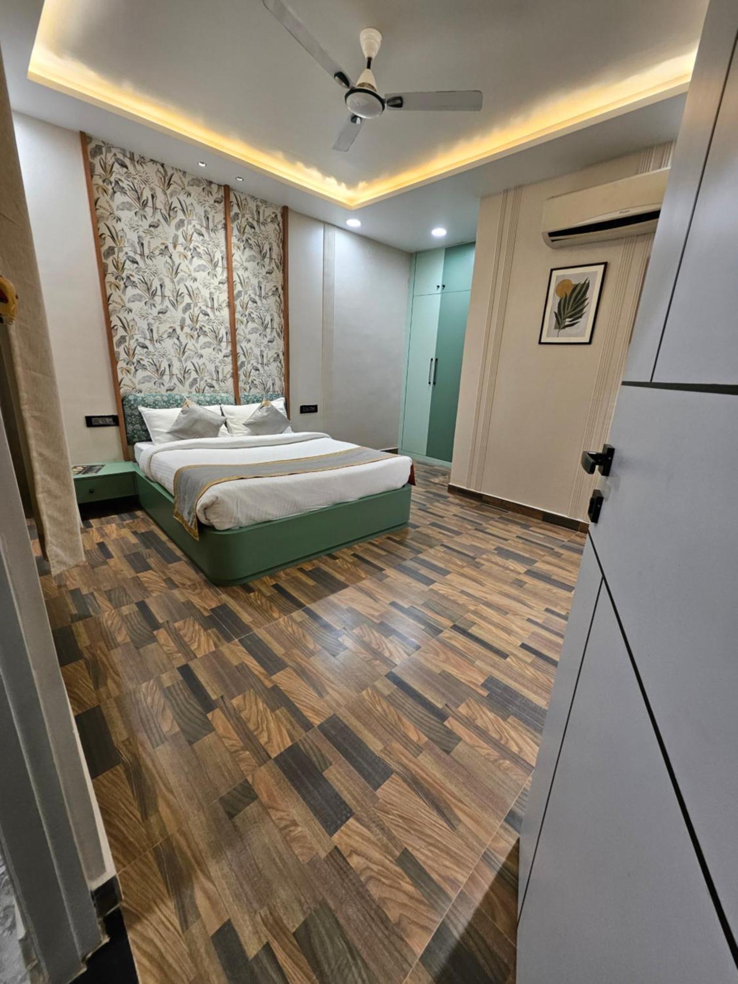 Ayodhya Dashrath Inn Near Ramjanmbhoomi מראה חיצוני תמונה