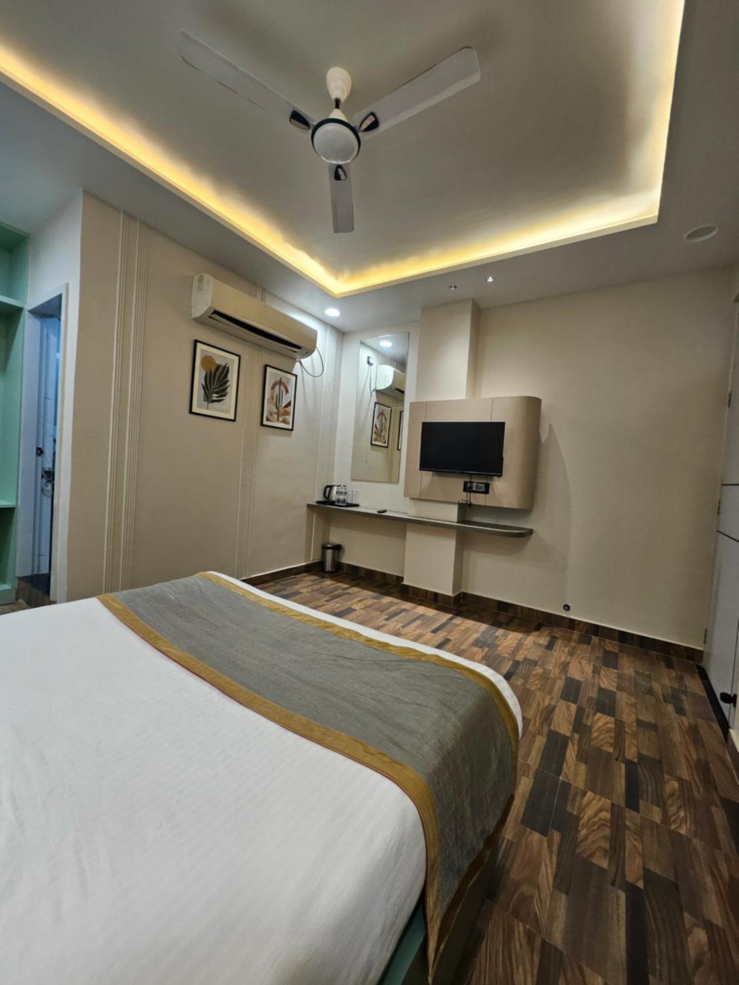 Ayodhya Dashrath Inn Near Ramjanmbhoomi מראה חיצוני תמונה